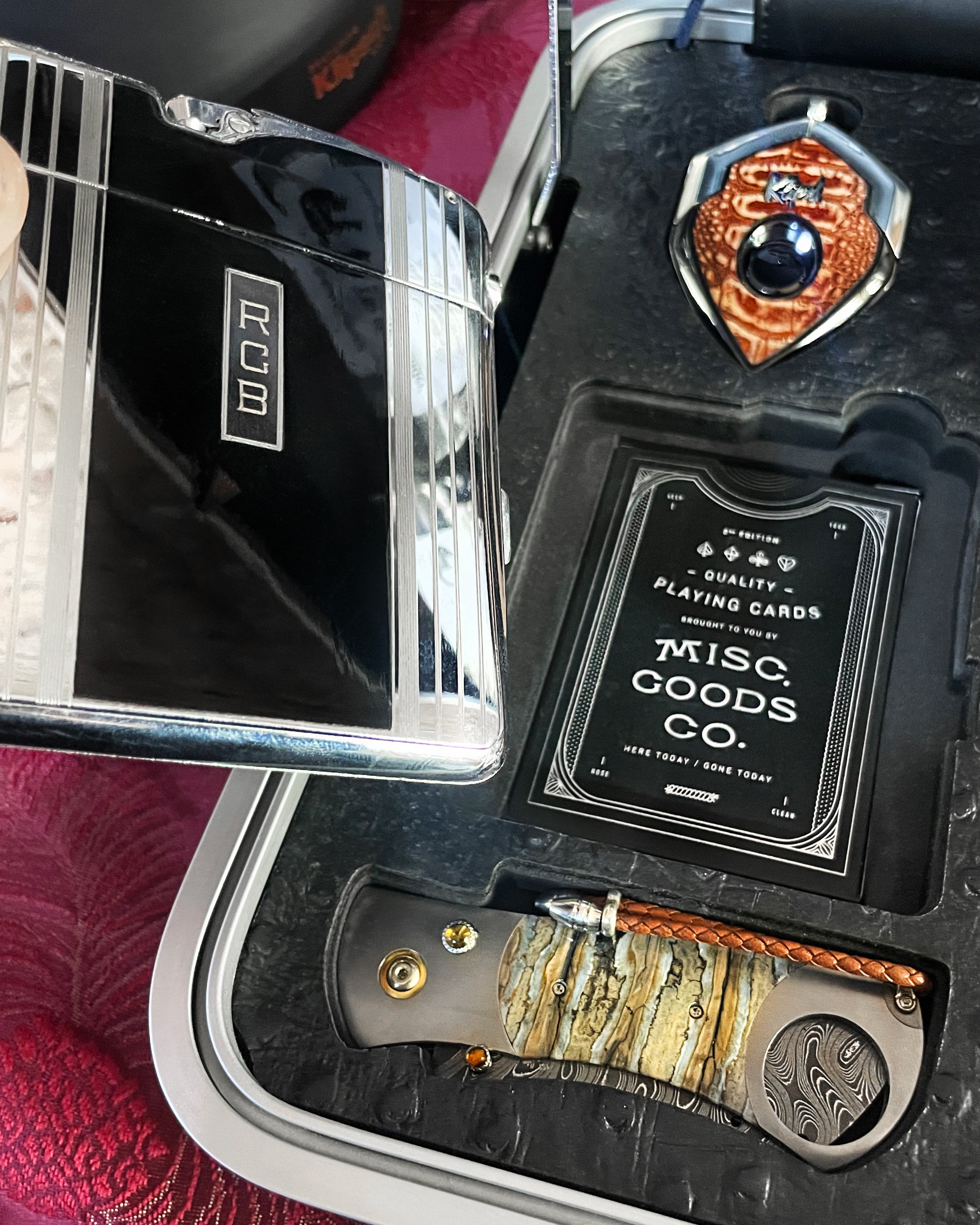 BillionEAR Attaché the Smoker Edition