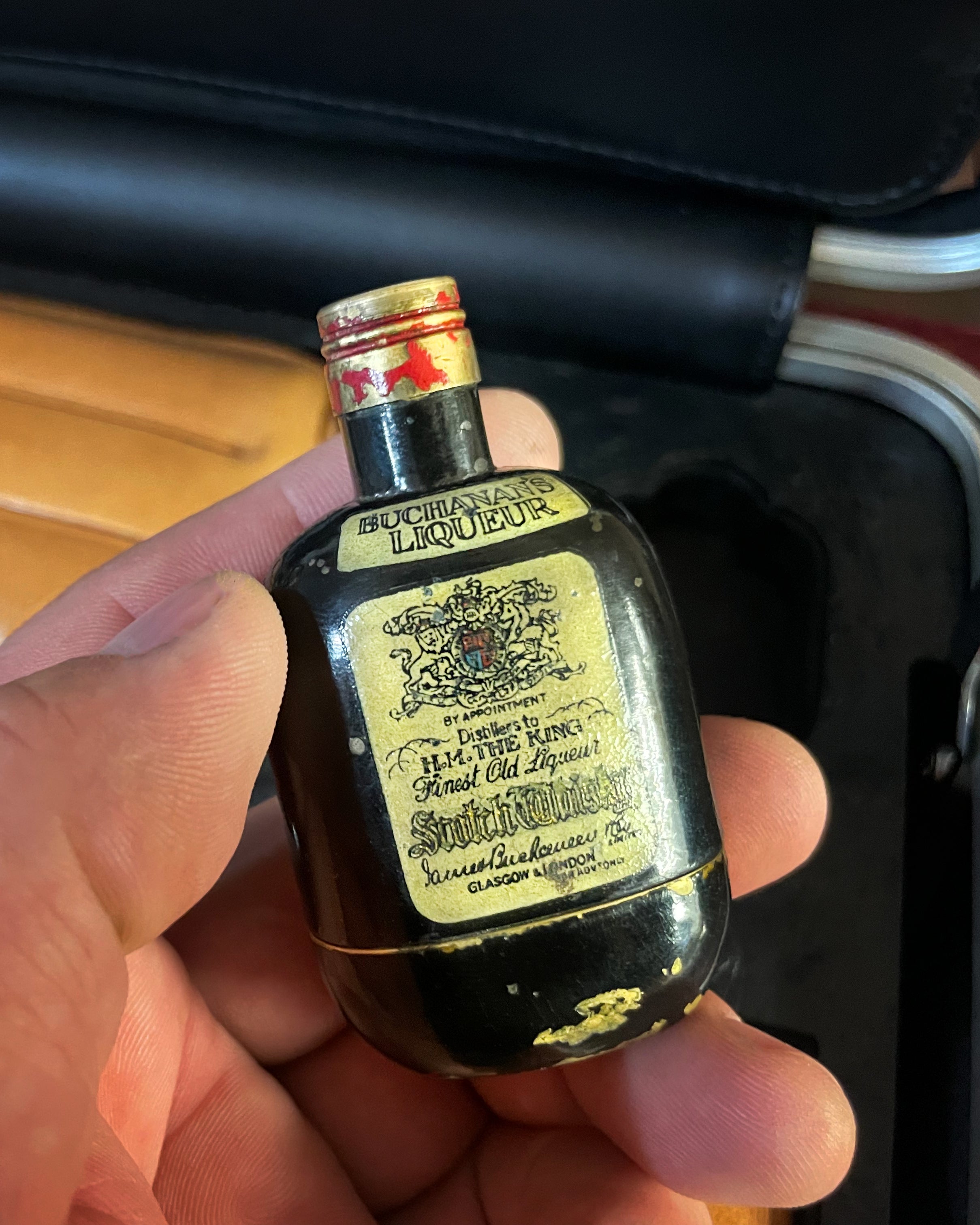 BillionEAR Attaché the Smoker Edition